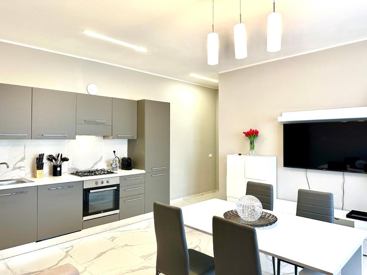 Donnino Apartments Fidenza Eksteriør billede