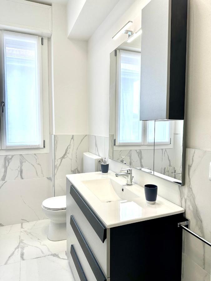 Donnino Apartments Fidenza Eksteriør billede