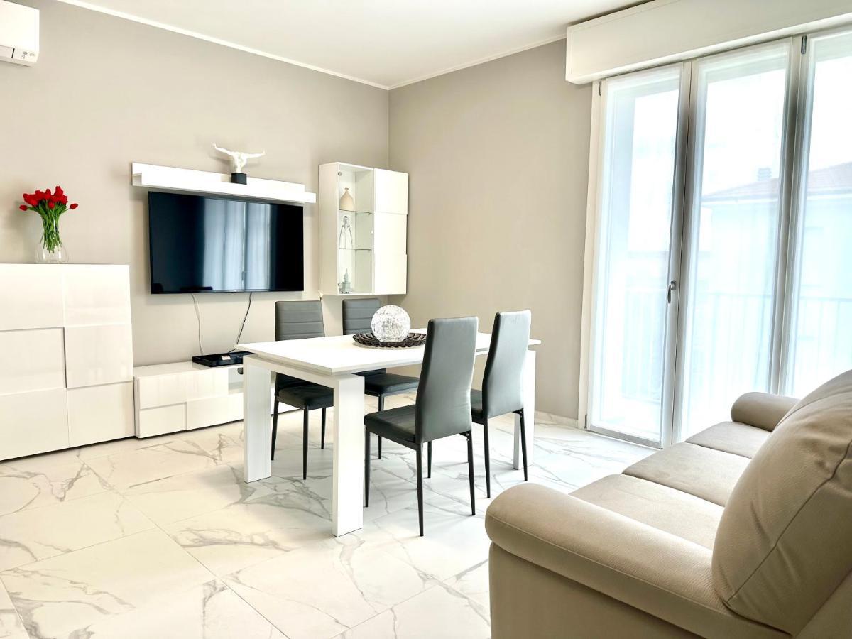 Donnino Apartments Fidenza Eksteriør billede
